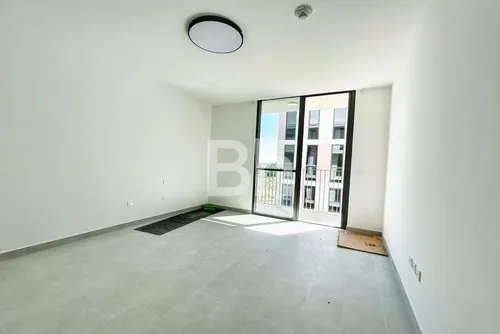 Apartment in Nest 6