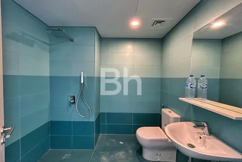 Apartment in Nest 6
