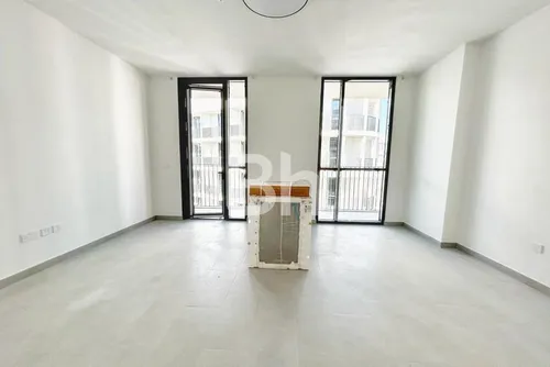 Apartment in Nest 6