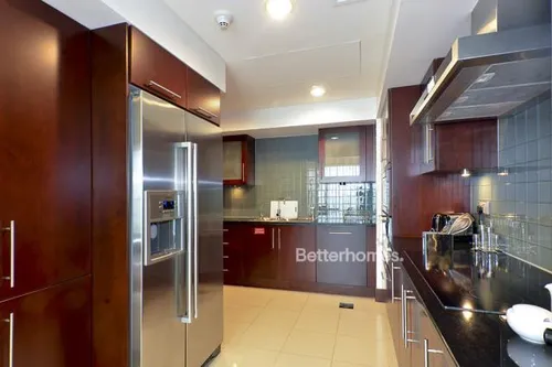 3 Bedrooms Apartment in Jumeirah Living