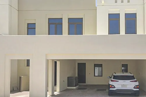 4 Bedrooms Townhouse in Mira Oasis 2
