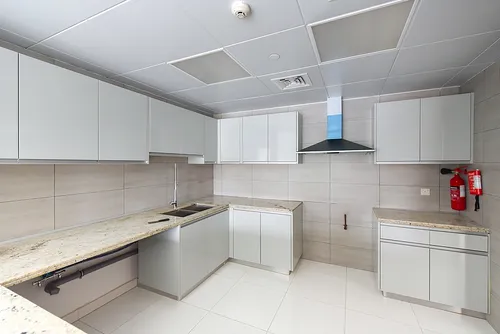 2 Bedrooms Apartment in Al Rayyan Complex
