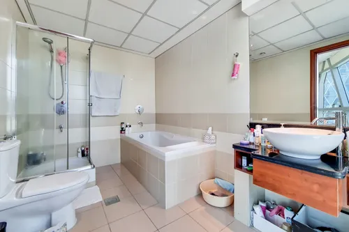 2 Bedrooms Apartment in Park Tower B