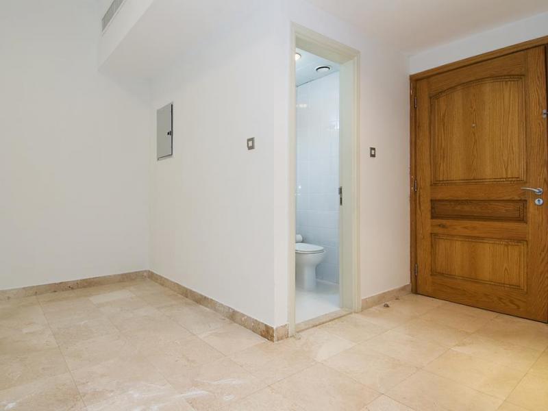 1 Bedroom Apartment in Al Meraikhi Tower