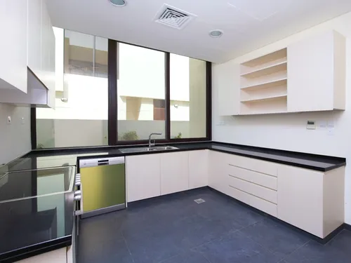 3 Bedrooms Villa in Richmond