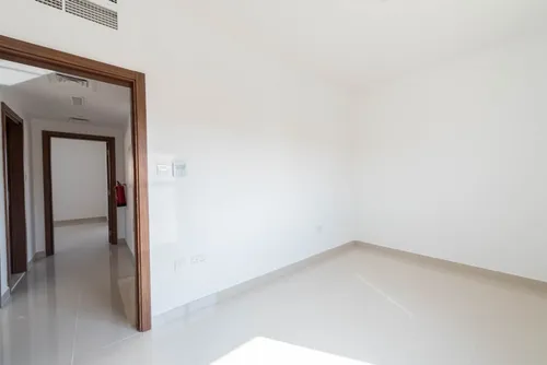 3 Bedrooms Apartment in Manazel Al Reef 2