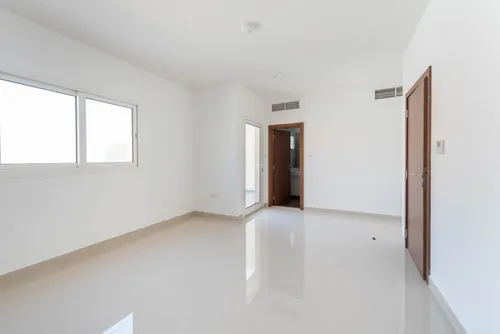3 Bedrooms Apartment in Manazel Al Reef 2