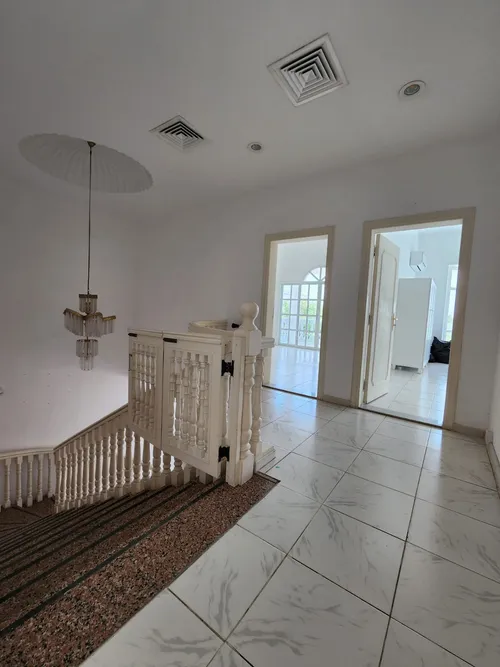 4 Bedrooms Villa in Umm Suqeim 1 Villas