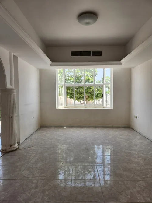 4 Bedrooms Villa in Umm Suqeim 1 Villas