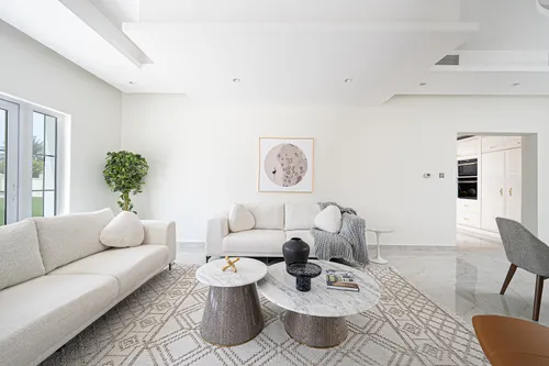 7 Bedrooms Villa in Polo Homes