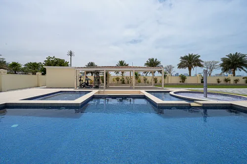 7 Bedrooms Villa in Polo Homes