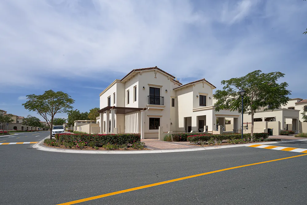 7 Bedrooms Villa in Aseel