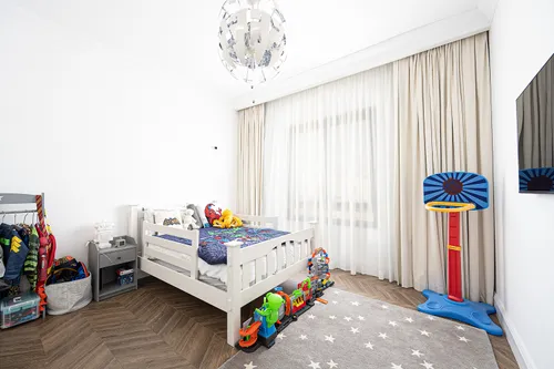 7 Bedrooms Villa in Aseel