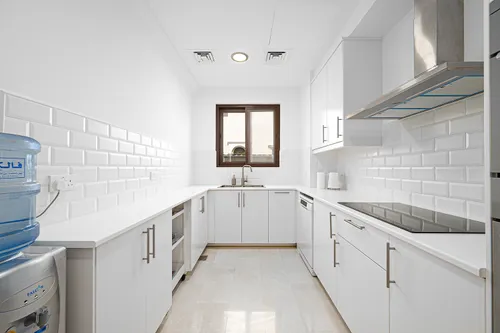 7 Bedrooms Villa in Aseel