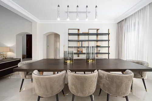 7 Bedrooms Villa in Aseel