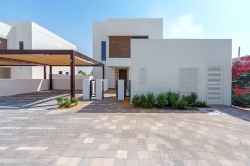3 Bedrooms Villa in Noya Luma