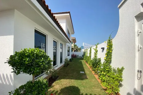 5 Bedrooms Villa in Al Safa 1 Villas