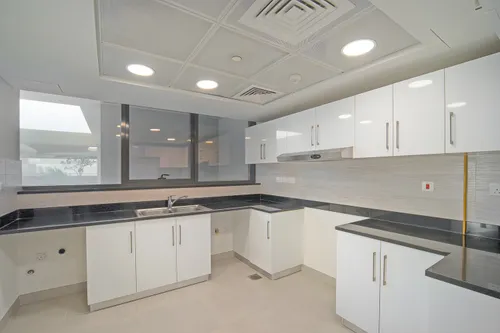 3 Bedrooms Duplex in Soho Square