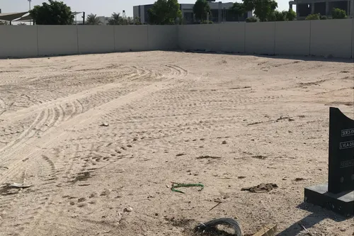  Land in The Dunes