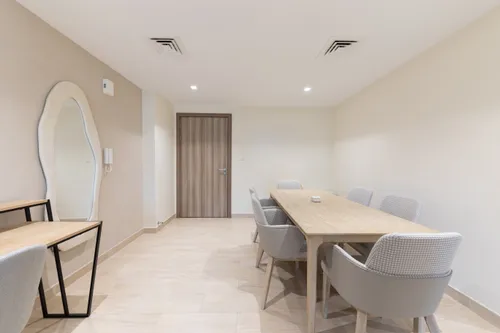 2 Bedrooms Apartment in Canal Bay