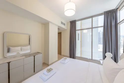 2 Bedrooms Apartment in Canal Bay