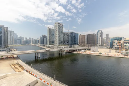 2 Bedrooms Apartment in Canal Bay