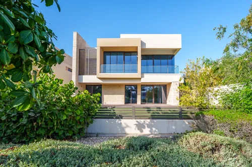 4 Bedrooms Villa in HIDD Al Saadiyat
