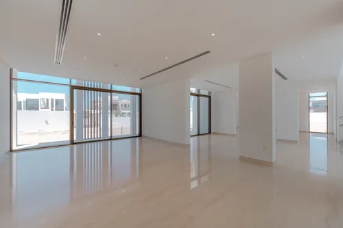 5 Bedrooms Villa in Seef Al Jubail