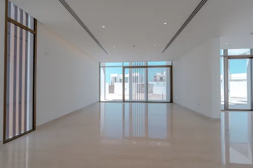 5 Bedrooms Villa in Seef Al Jubail