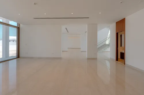 5 Bedrooms Villa in Seef Al Jubail