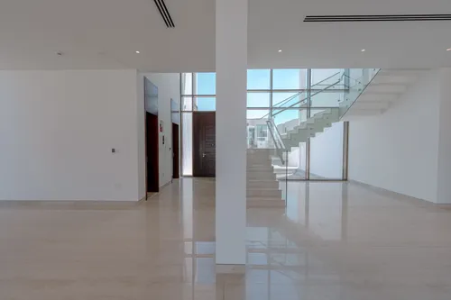 5 Bedrooms Villa in Seef Al Jubail