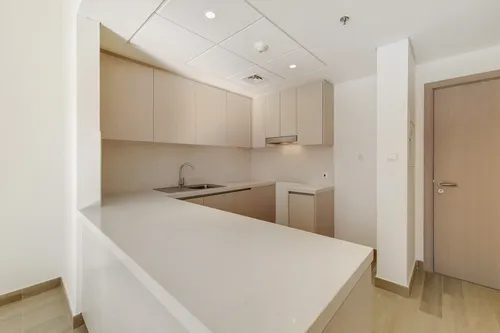 2 Bedrooms Apartment in Waters Edge