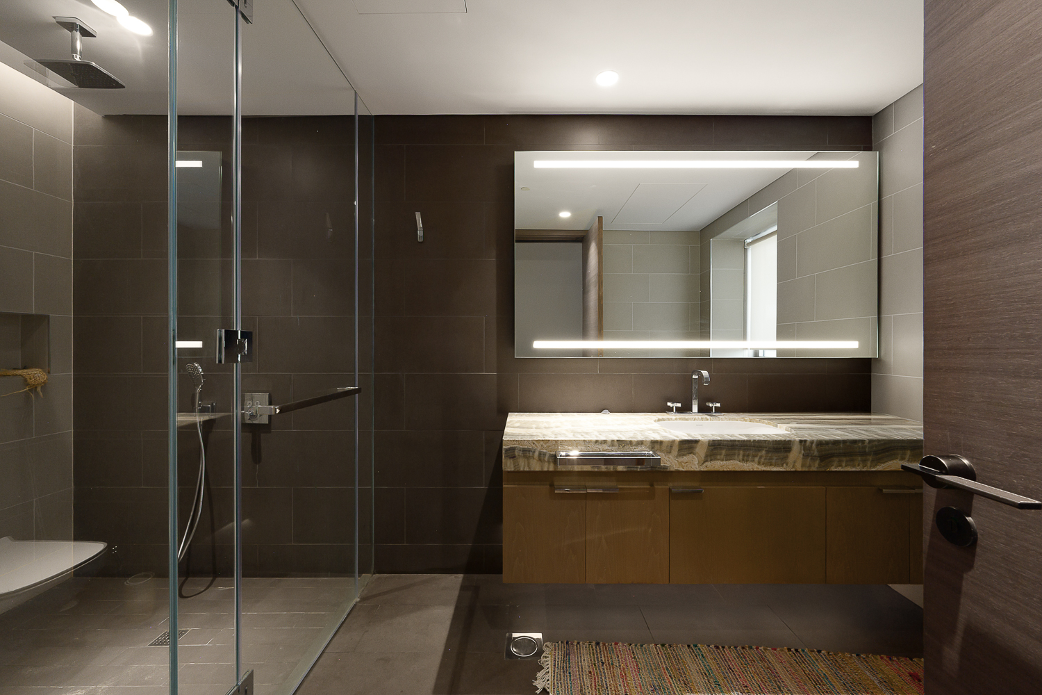 3 Bedrooms Apartment in Mansion 1