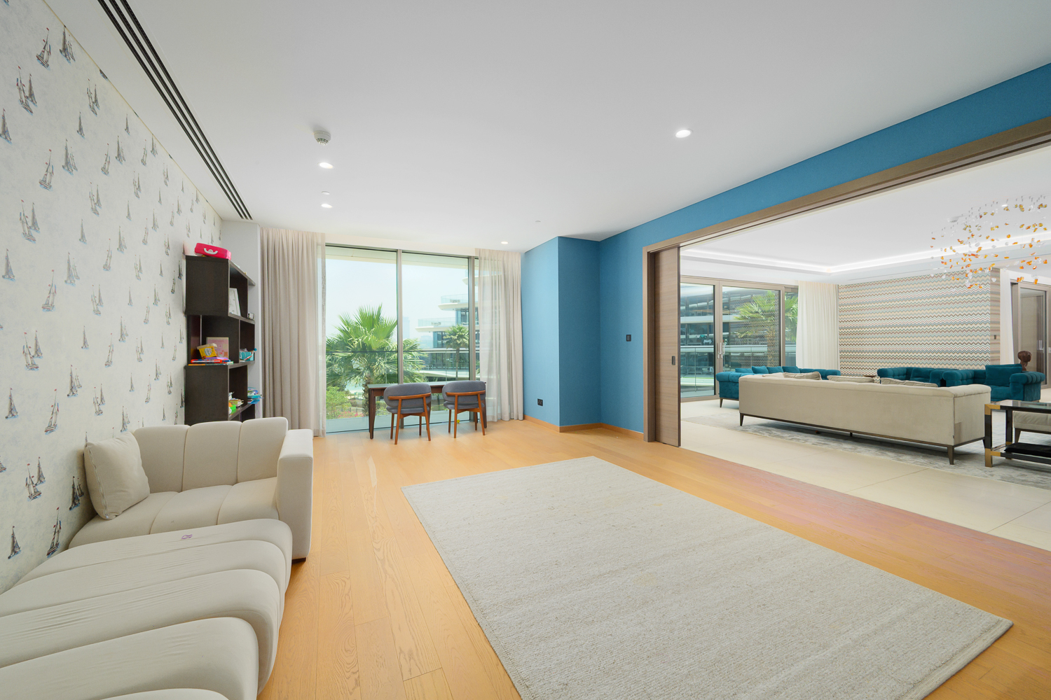3 Bedrooms Apartment in Mansion 1