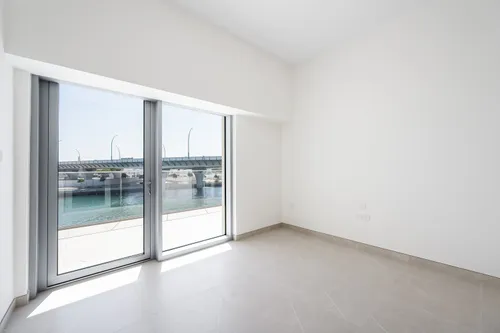 3 Bedrooms Apartment in Canal Front Residence 3