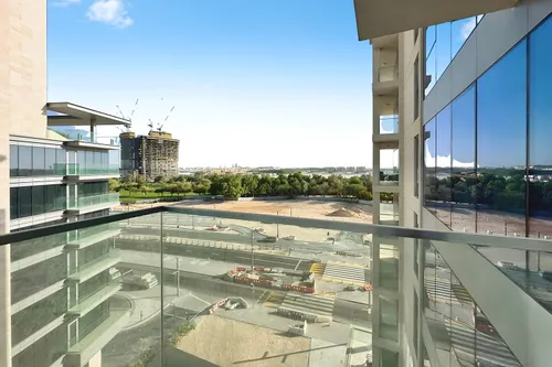 3 Bedrooms Apartment in Canal Front Residence 6