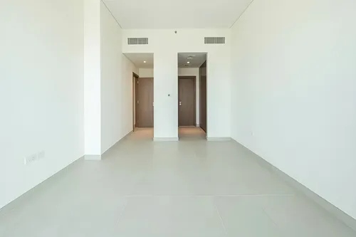 3 Bedrooms Apartment in Canal Front Residence 6