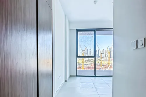 3 Bedrooms Apartment in Canal Front Residence 6