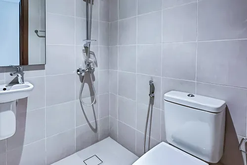 3 Bedrooms Apartment in Canal Front Residence 6