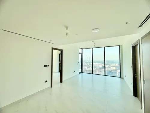 3 Bedrooms Apartment in The Crest Tower A