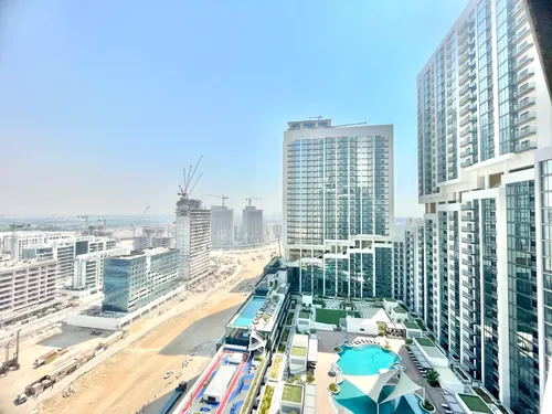 3 Bedrooms Apartment in The Crest Tower A