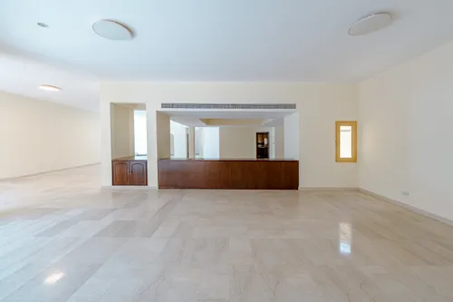 5 Bedrooms Villa in Al Mina Tower