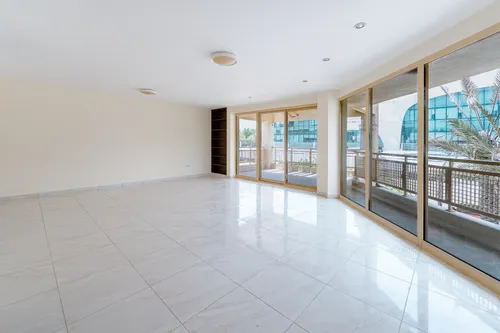 5 Bedrooms Villa in Al Mina Tower
