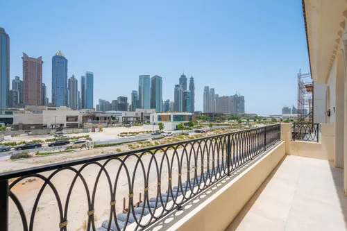 9 Bedrooms Villa in Al Wasl Building