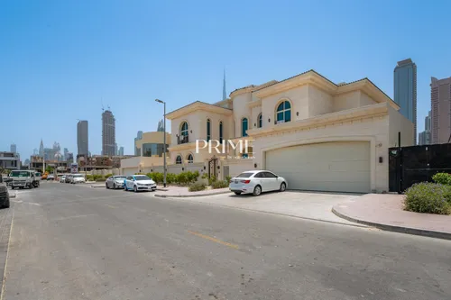 9 Bedrooms Villa in Al Wasl  Building