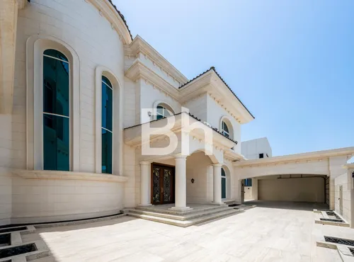 Exclusive Al Wasl Villa | 9BR Pool | Luxury Living