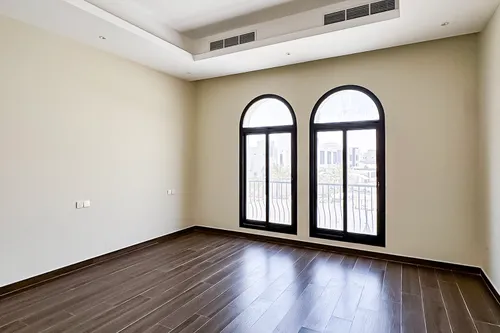 5 Bedrooms Villa in Madinat Hind 3