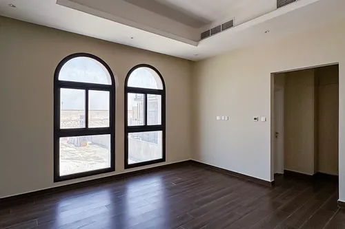 5 Bedrooms Villa in Madinat Hind 3