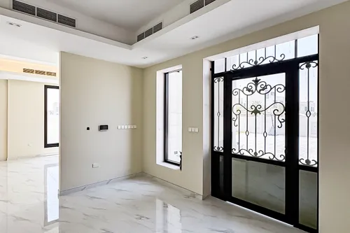 5 Bedrooms Villa in Madinat Hind 3
