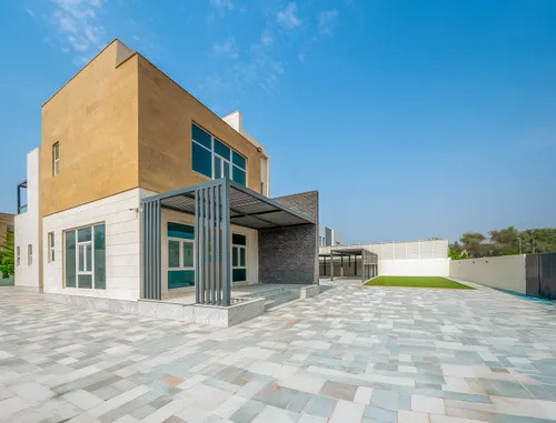 5 Bedrooms Villa in Al Khawaneej 1